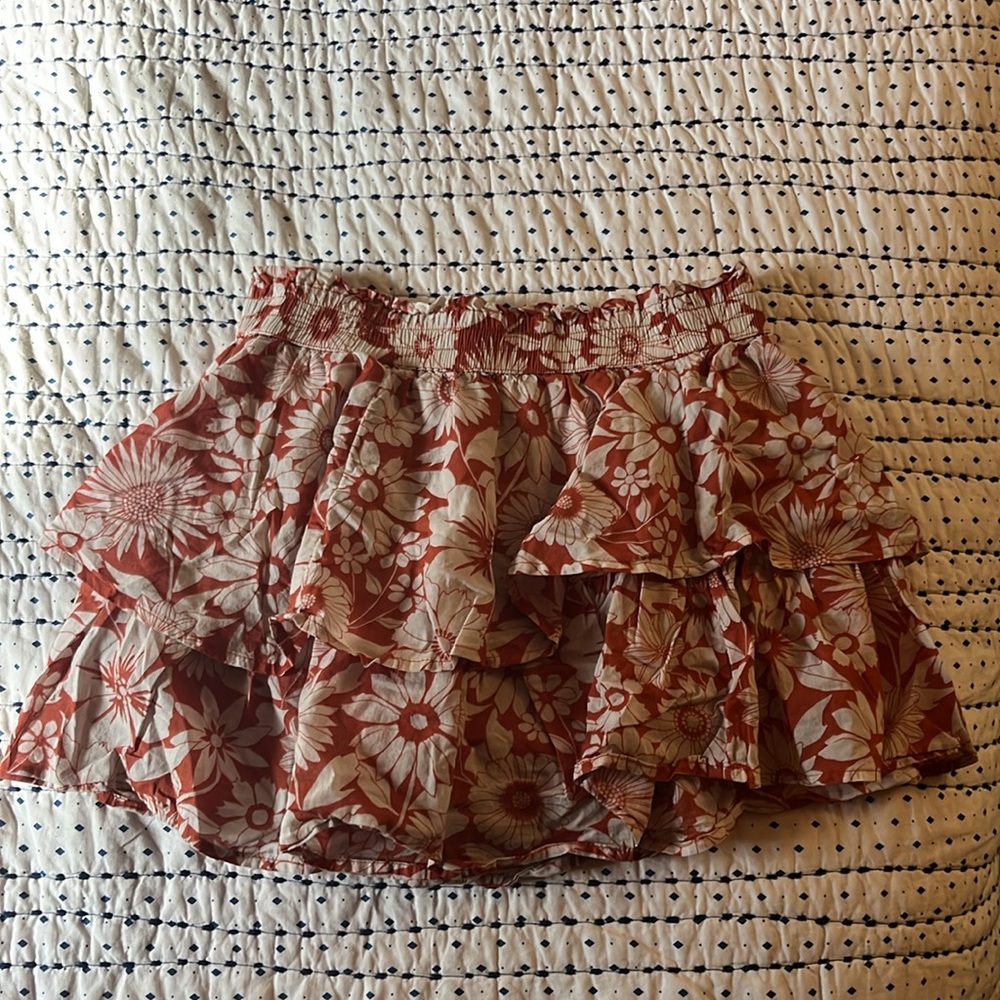 Cream and muted-orange summer skirt, American Eagle, Size Small, shorts lining